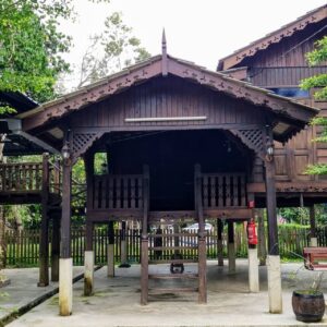 RUMAH AMNA