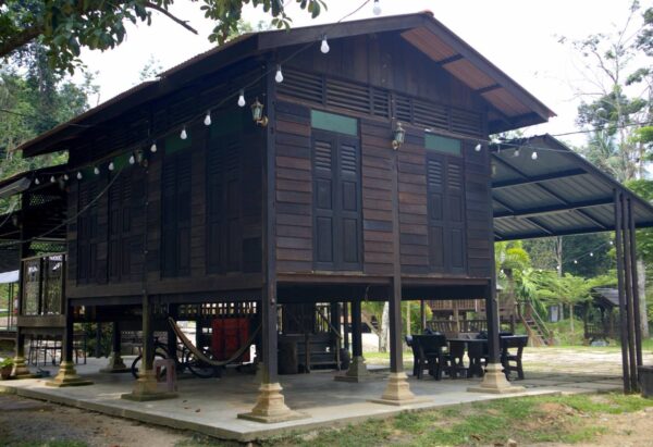 RUMAH ARIF